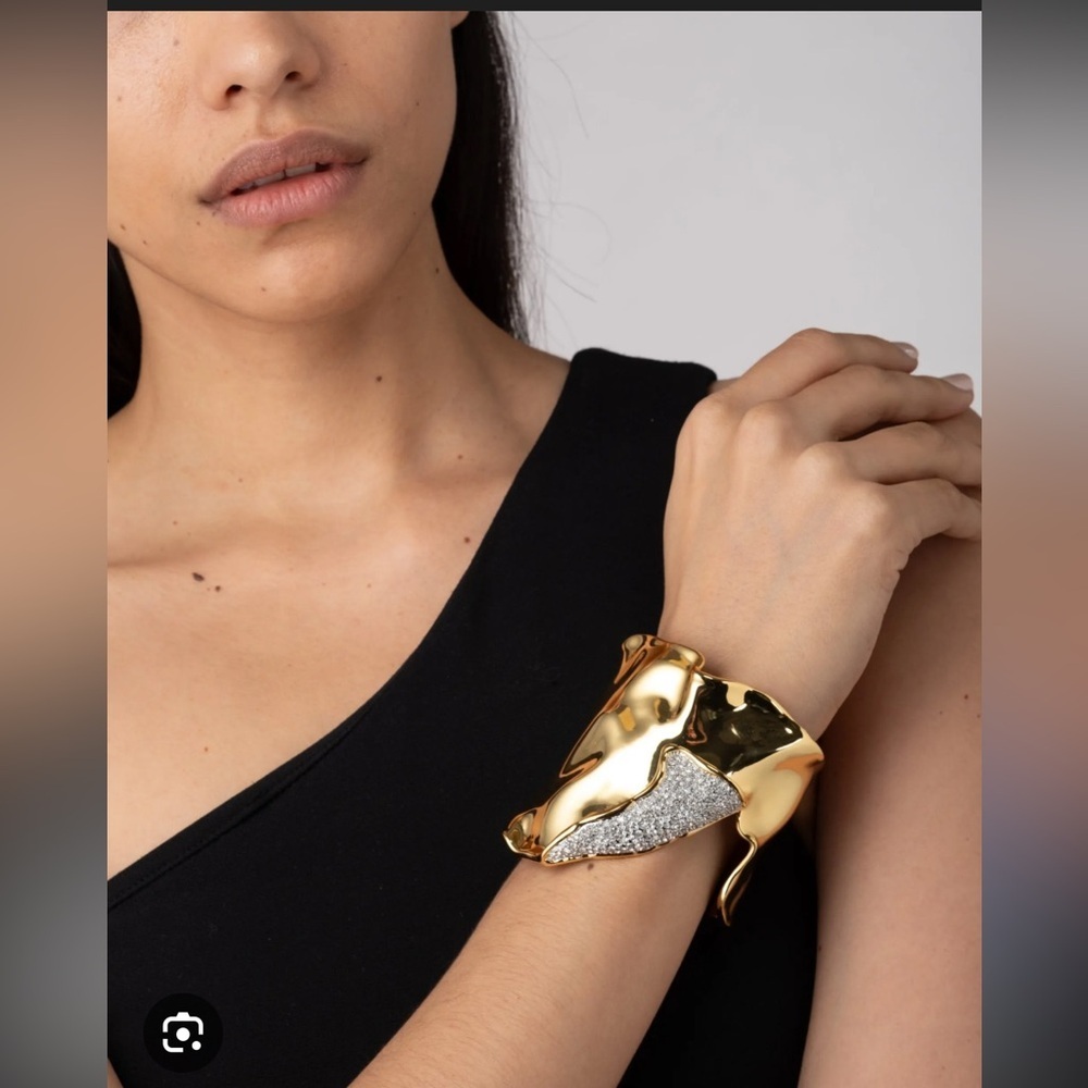 ALEXIS BITTAR
Solanales Crystal Folded Cuff Bracelet